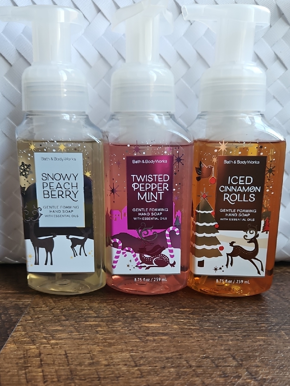 Bath & Body Works WINTER WONDERLAND Foaming Hand Soap Trio